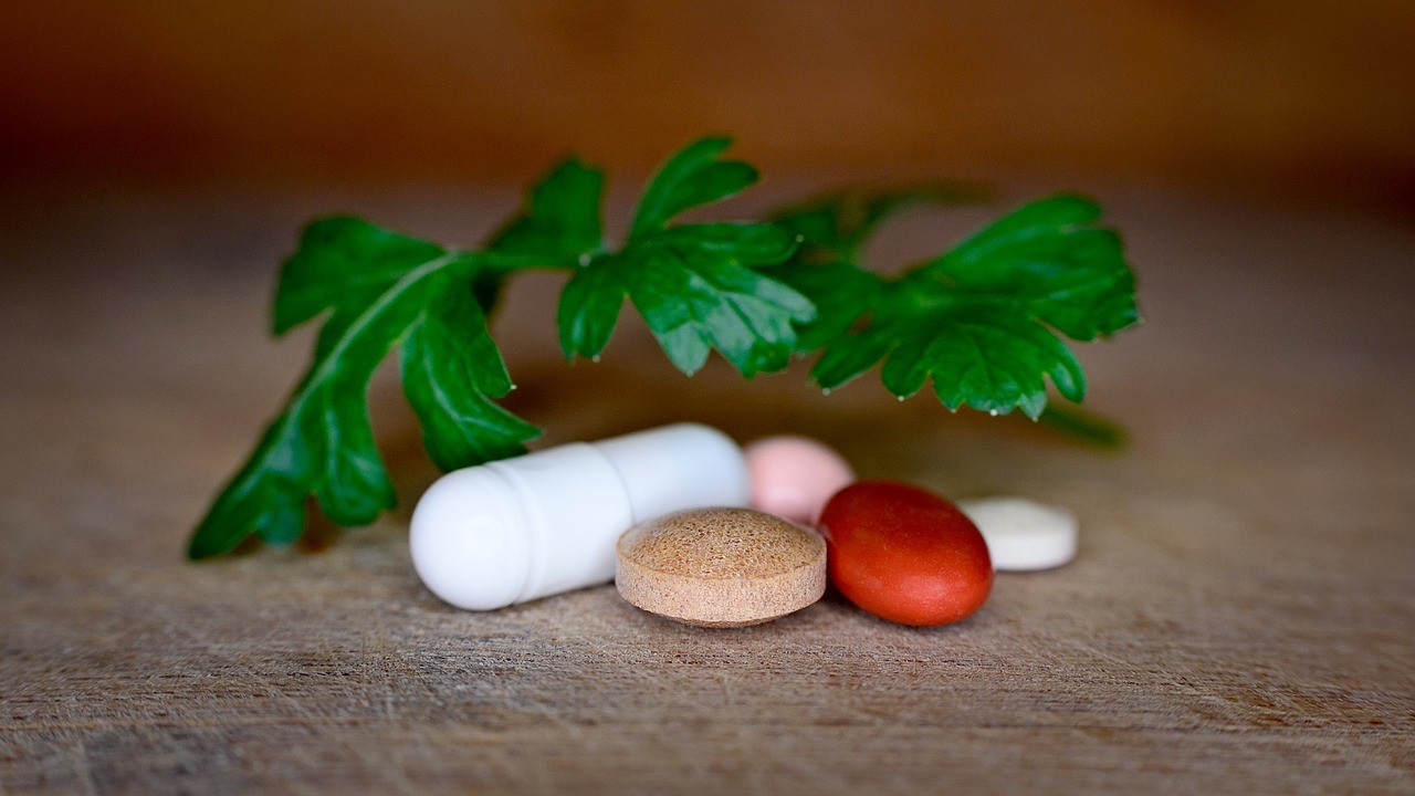 12 Anti-Aging Vitamins and Nutrients That Actually Work, Ranked